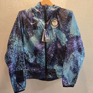 Nike Blue and Purple Olympic Jacket Size Xs NWT‎ Very Light Weight